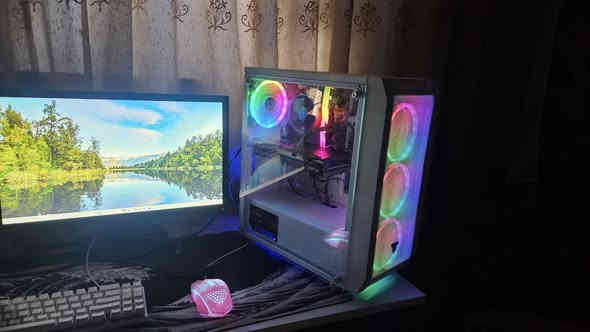 السلام عليكم حبايب
تجميعة للبيع فقط كيس!
مواصفات الكيس نكدر نكول عليها متوسطة
CPU:i3 12100
M.B:Colorful h610m m.2
GPU:RX 6600XT 8G XFX SWIFT
 RAM:T-FORCE 16G 3600HZ RGB
SSD:512G KINGSTONE
P.S:ROCKET 650W RGB
CASE:هذا الحلو

طبعا التجميعة نظيفة فوك ماتصورون ويمكن مشتغلة بس ٣٠ مرة لان جانت لولد بالسادس وقدم صيدلة
واذا ماكدرت تدزلي رسالة بس علق وتدلل لان التحديث الجديد مال الفيس ماادري شسوة يمي
سعر التجميعة 625الف
مكاني ناصرية مركز
اتصال ***********
واتس +989382676371 مخلي الباركود اخر صورة
توصيل موجود جميع المحافظات
ادمن يوم زواجك💙❄
