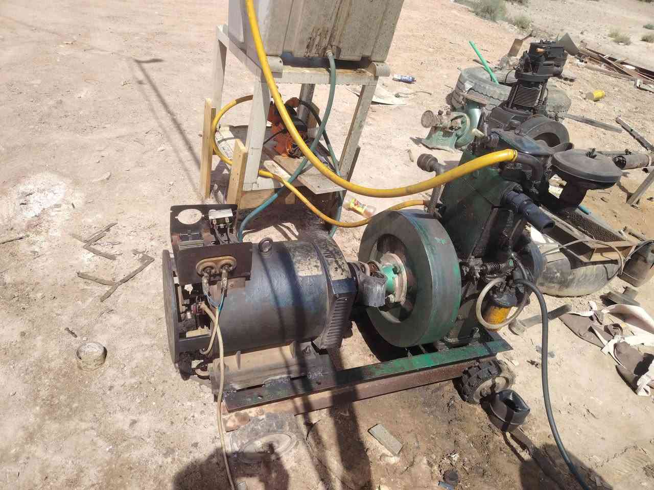 محرك هندي كايم
و مولد راس توليد ٧ونص والمحرك ١٠ تبريد ماي مفتر بيه ابراص  ***********
