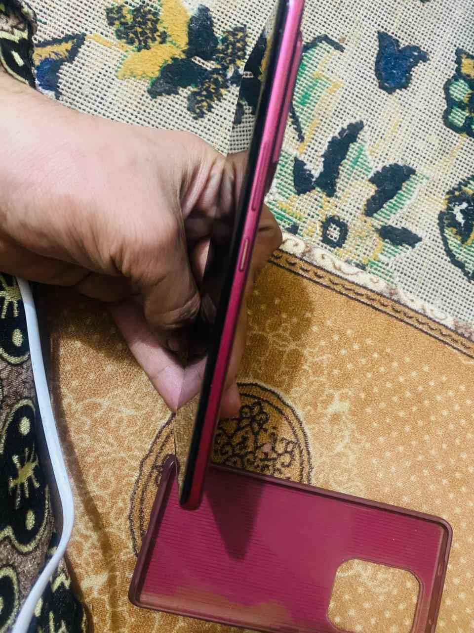 مراوس ب ايفون 13برو ماكس مكسوره شاشه او مفتوح
*********** Singapore
