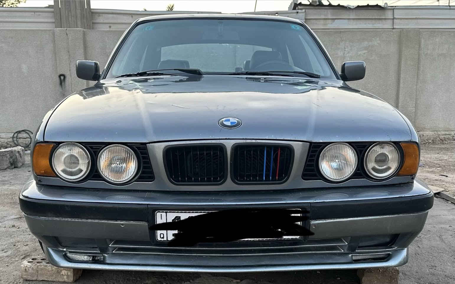 لسلام عليكم 
للبيع او مراوس  كاسح 
حجم 525  مكينه 28 كير عادي
تخم تاير اندنوسي 
تبريد شغال 
صدر  خير من الله 
رقم بغداد. باسمي السياره 
سعر 58  و بيها مجال 
رقم الهاتف *********** عنوان بغداد حي العدل
