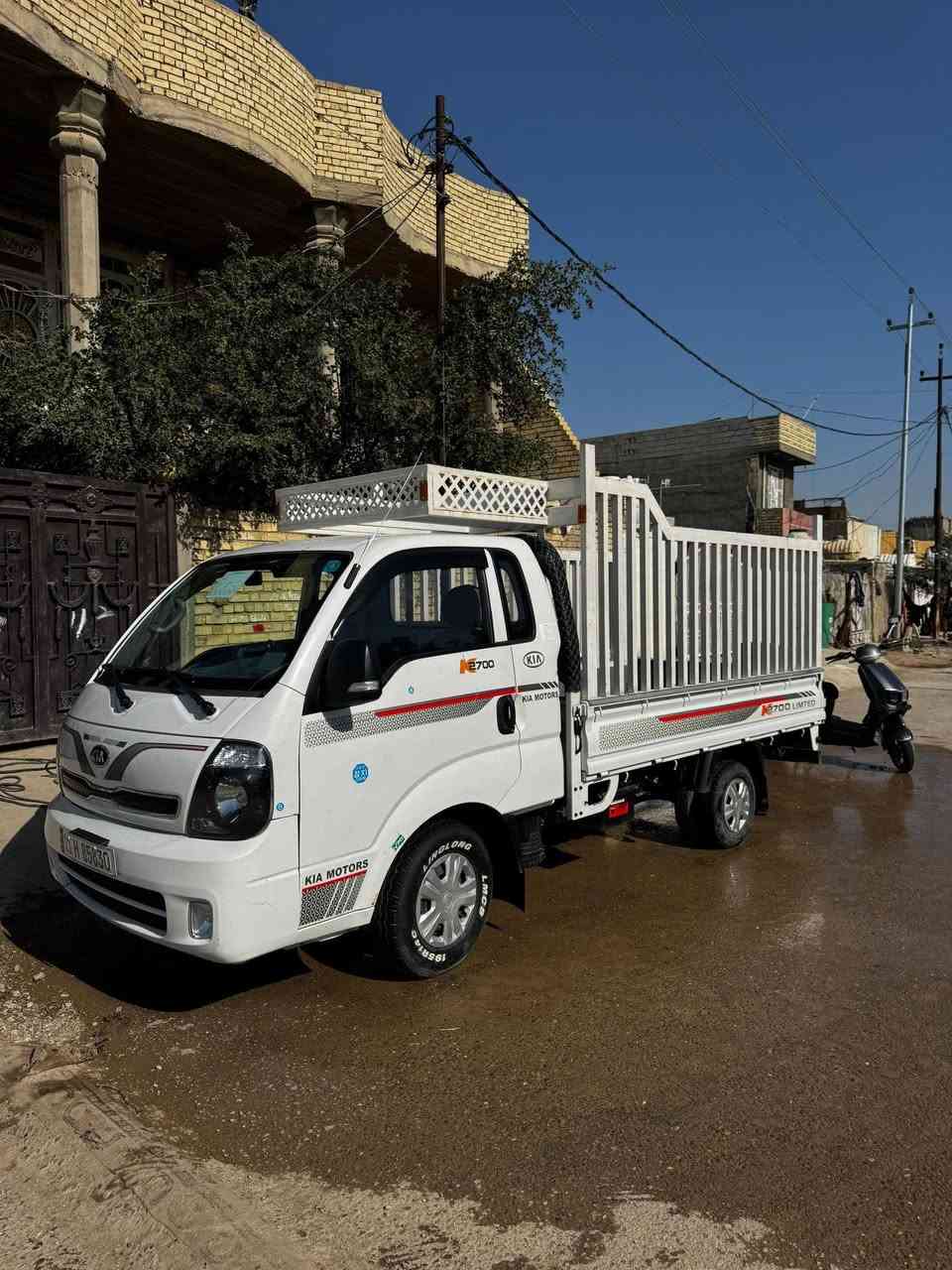 تم اعادة النشر بسبب الوعود الكاذبة
🚗 للبيع كيا نيرو 2020 🚗

موديل: 2020

رقم: بغداد

الممشى: 170 ألف كم

السيارة كرير ومكيّفها يبرد خير من الله

مكفولة من القص

بيها ضربة بباب السائق بحدود شبر، راجعة بارد (تصليح نظيف).

💰 السعر: 126 (قابل للتفاوض ويا الشراي الجاد).

للاستفسار ***********

