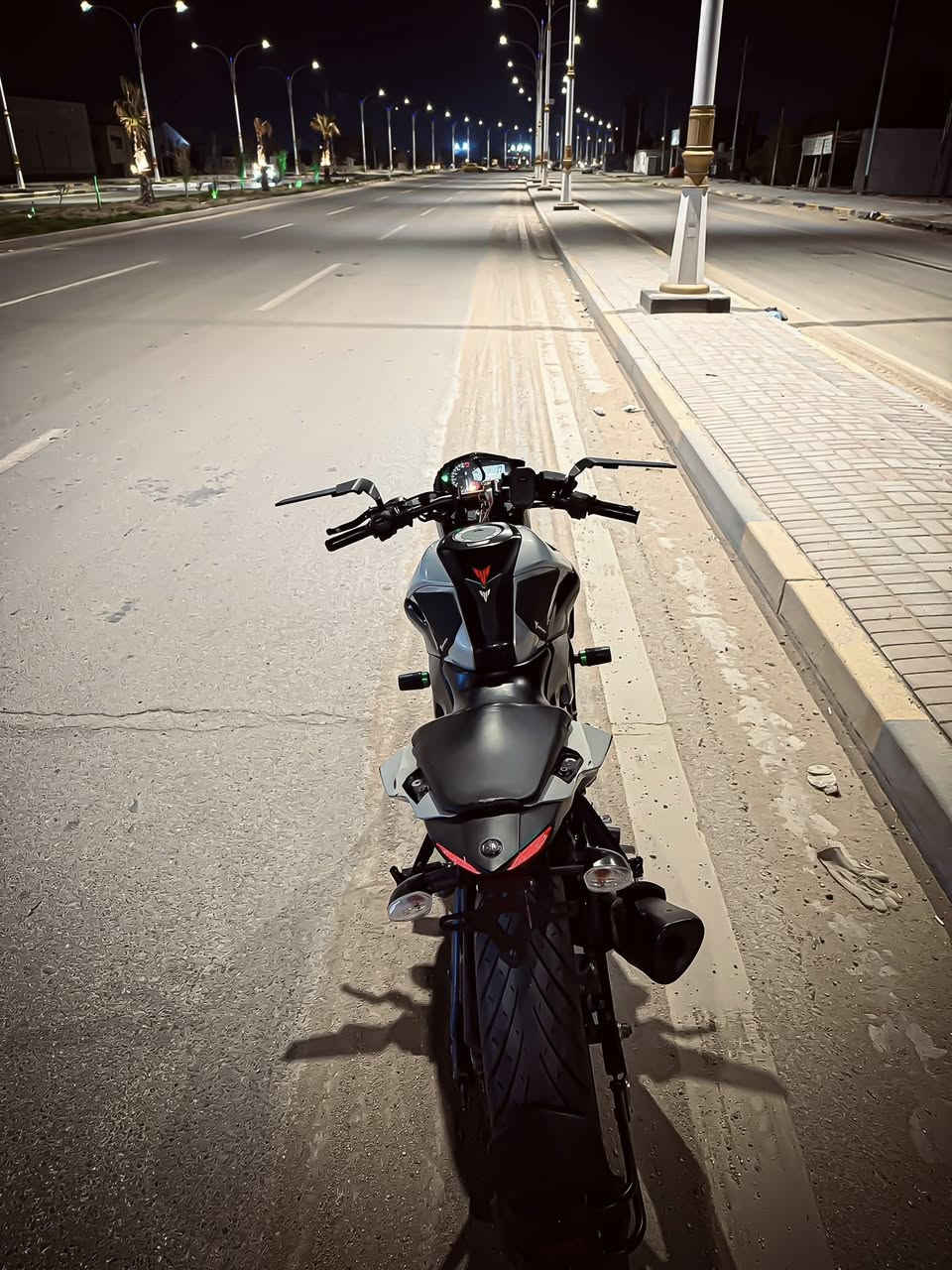 mt03 2018 320cc yamaha
ملحقاتها : 
الدبلات الاصليات مالتها ، شاد ثنين اصليات غيره يعني القديمات عندي بس شديت غيره افضل ويفيدنك للمستقبل 

خوذة HJC قياس xxl اصلية كارتونها موجود وملحقاتها هم موجودة سماعة بيها وسماعة احتياط عندي 

الراديتر القديم مضرب مبدلة بواحد اصلي والقديم موجود عندي هم 

عدة كاملة للاهتمام بلزنجيل 

جفوف كاربون اصلي 

قرص زنجيبل امامي وخلفي مخليهم احتياط 

دهن كلة لوكي مولي افضل واحسن توني مبدلة وعندي للتبديلة الجاية يفيدك هم 

ستاند خارجي للدراجة 

فلتر الهواء توني مبدلة هم 
.. 

بانزين كلة محسن افضل للدراجة والدهن يتبدل كل 3000ك او 3500 

ممشى الدراجة 150k الف بس من تصعدها تحسها زيرو 

مابيها كل نقص مجرد الون من جهة التانكي و الجنح الخلفي بي شوية خدوش بسيطة تتكحل او تريد تغلف تصبغ بعد الي يعجبك ، المكان الي من جهة التانكي جان بي كسر صغير والقطعة مموجودة سويتة فايبر كلاس وانصبغ على كد الكسر 

الدراجة تخبل وماناقصها بس خيال ❤️‍🩹

الدراجة فقط مكاتبة اذا يعجبك مبيها اوراق ⛔️

مكاني السماوة ، للتفاصيل اكثر خاص 🏴‍☠️


**إذا كنت صاحب هذا الإعلان وتريد حذفه لأي سبب، رجاءا أرسل رسالة إلى الدعم الفني**