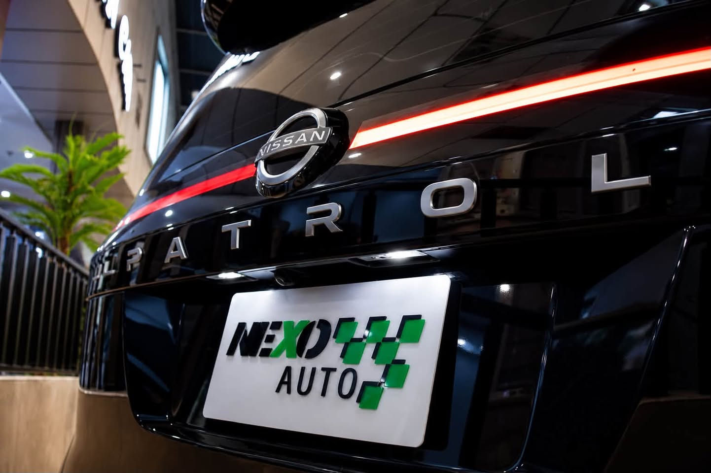 Nissan Patrol Platinum 2026

نیسان پاترۆڵ Platinum مۆدێل ٢٠٢٦، 
مواصفات:

* مۆدێل ٢٠٢٦
* ماوەی ڕۆیشتن: ٦,٠٠٠ کیلۆمەتر
* ژمارەی کاتی
* ناوەوەی چەرمی سور و ڕەش (Premium Leather)
* سیستەمی 4WD
* گیربۆک ئۆتۆماتیک
* سونڕۆف (Panoramic Sunroof)
* شاشەی گەورەی ناوەوە
* Apple CarPlay و Android Auto
* کامێرای 360°
* پارکینگ سێنسەر پێش و دوا
* ڕاداری پێش و سیستەمی کۆنتڕۆڵی خۆکار (Adaptive Cruise Control)
* Blind Spot Monitoring
* Lane Departure Warning
* Front Collision Warning
* سیستەمی ساوند Premium
* کوشنی پێش سارد و گەرم
* سوکانی گەرم
* شارجی بێ وایەر
* دەرگای Smart Entry و Push Start
* زۆر تایبەتمەندی و تەکنەلۆژیی تری Platinum

⸻

بالعربية

Nissan Patrol Platinum 2026

نيسان باترول بلاتينيوم موديل 2026، بحالة ممتازة جداً، قطعت 6,000 كم فقط وتحمل رقم مؤقت.

المواصفات:

* موديل 2026
* الممشى: 6,000 كم
* رقم مؤقت
* مقاعد جلد فاخر باللونين الأحمر والأسود
* نظام دفع رباعي (4WD)
* ناقل حركة أوتوماتيكي
* فتحة سقف بانورامية
* شاشة معلومات وترفيه كبيرة
* Apple CarPlay وAndroid Auto
* كاميرات محيطية 360°
* حساسات أمامية وخلفية
* رادار أمامي مع مثبت سرعة متكيف
* نظام مراقبة النقطة العمياء
* نظام التنبيه عند مغادرة المسار
* نظام التحذير من الاصطدام الأمامي
* نظام صوتي Premium
* مقاعد أمامية تبريد وتدفئة
* مقود مدفأ
* شاحن لاسلكي
* دخول ذكي وتشغيل بالبصمة (Push Start)
* بالإضافة إلى العديد من التجهيزات والمواصفات الفاخرة الخاصة بفئة Platinum

للمعلومات و سعر/
Personal
***********

Location/ 
BALEN CARS
https://maps.app.goo.gl/prz5bVL7eHQKwQHu9?g_st=ic

NEXO AUTO
Buy • Sell • Advertise
Premium Car Marketplace

#Nissan #japanese #LuxuryCars #Erbil  #sulaimanyah #iraq #baghdad #basrah #najaf #karbala #patrol #duhok #dubai
