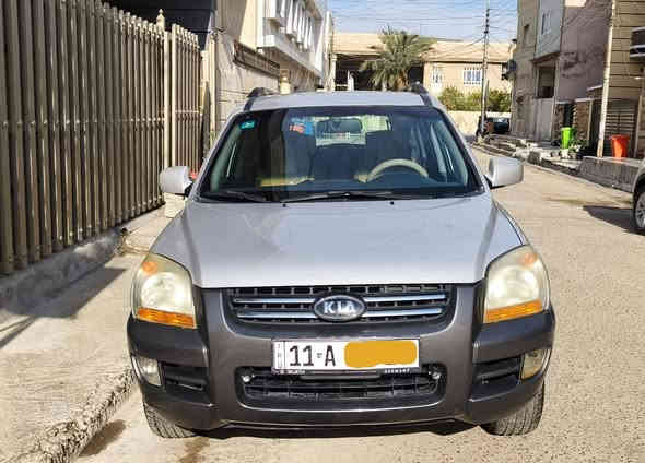 سلام عليكم من رخصه الادمن المحترم.                                                      للبيع كيا سبورتاج موديل 2006 مكينه 6 سلندر 2700 4well                    عليه تخم تاير مشدود قبل شهر باتري جديد.                                          المرايه الوسطيه اوتو دم المرايات الجانبيه كهرباء                                      كير محرك بحاله ممتازه جدا السياره تحويل ثاني يوم مكاني بغداد.              رقم الهاتف ***********      السعر 105 ورقه
