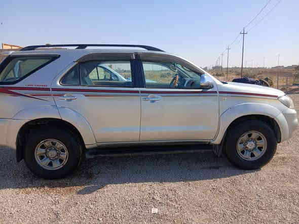 السلام عليكم فورجنر للبيع موديل ٢٠٠٦ سيارة كير مكينة تبريد خير من الله سيارةحلوة بيها صبغ ابيع حزام رقم بصرة دولي باسمي السعر ١١٥ورقة  هونيها مجال قليل هاتف ***********
