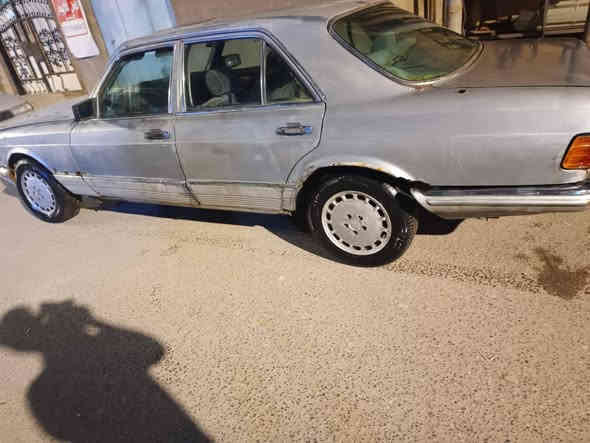 السلام عليكم
مارسدس رئاسي مديل 83 /سنويته /2030
سيارة حلوة مكينه وكير 2ونص VVT-i 
حلوات ،رقمها بصرة رقم جديد انكليزي  والتبريد مافاحصة بيه خياسات شي بسيط
السعر 30ورقة 

على العلم تحويل ثاني يوم
ابيع كومة حديد
العنوان البصرة) (رقم الهاتف) (***********) البصرة, العراق
