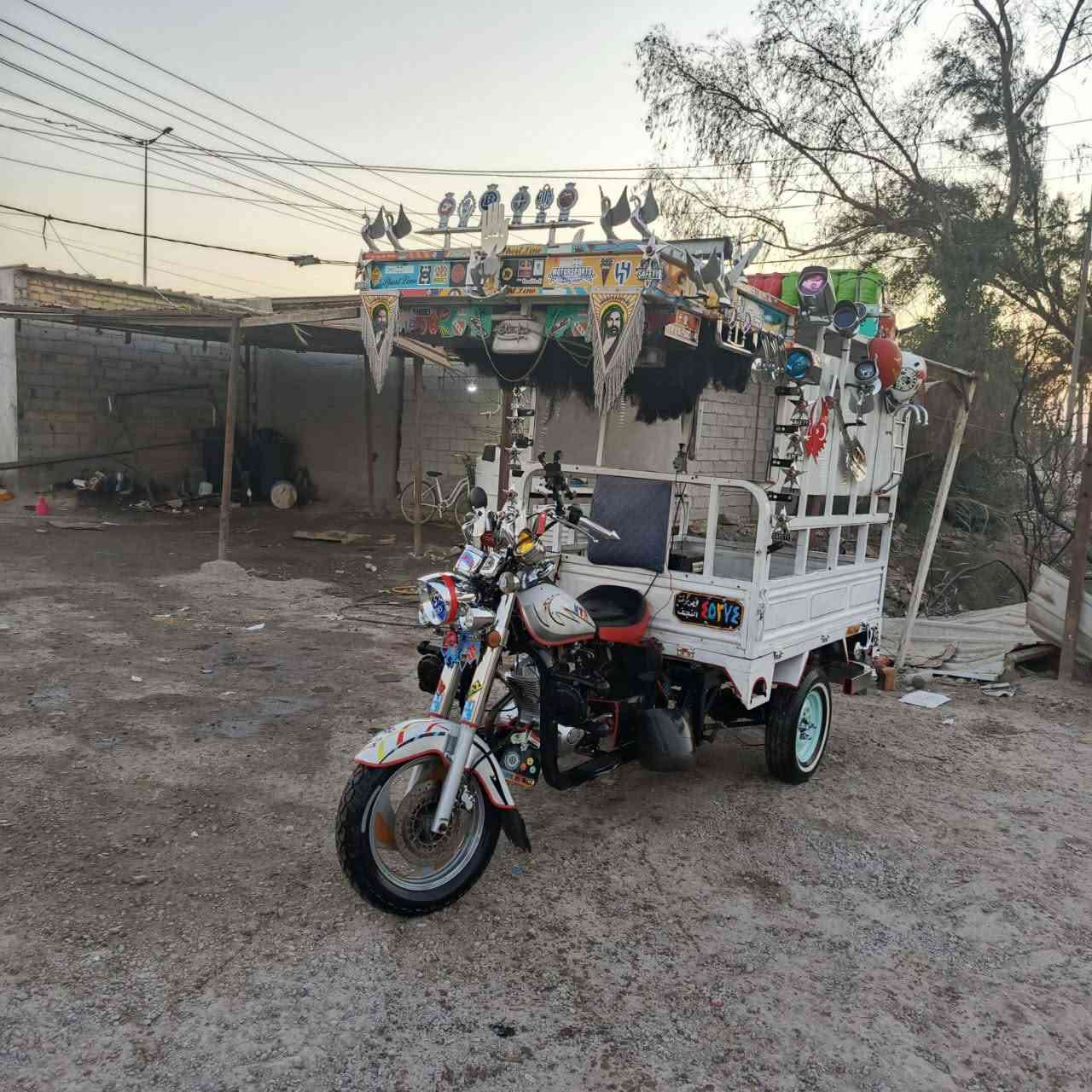 2007 للبيع  الدراجه تعمير25 تنباع هيه ومحرجهه تريده فارغه بكيفك مكاني نجف..  السعر اتصل الرقم***********
