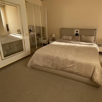 غرفة نوم تركي خشي Hdf مع ملحقاتها  مقاس 200* 220 السرير نظام سماعات  ل...