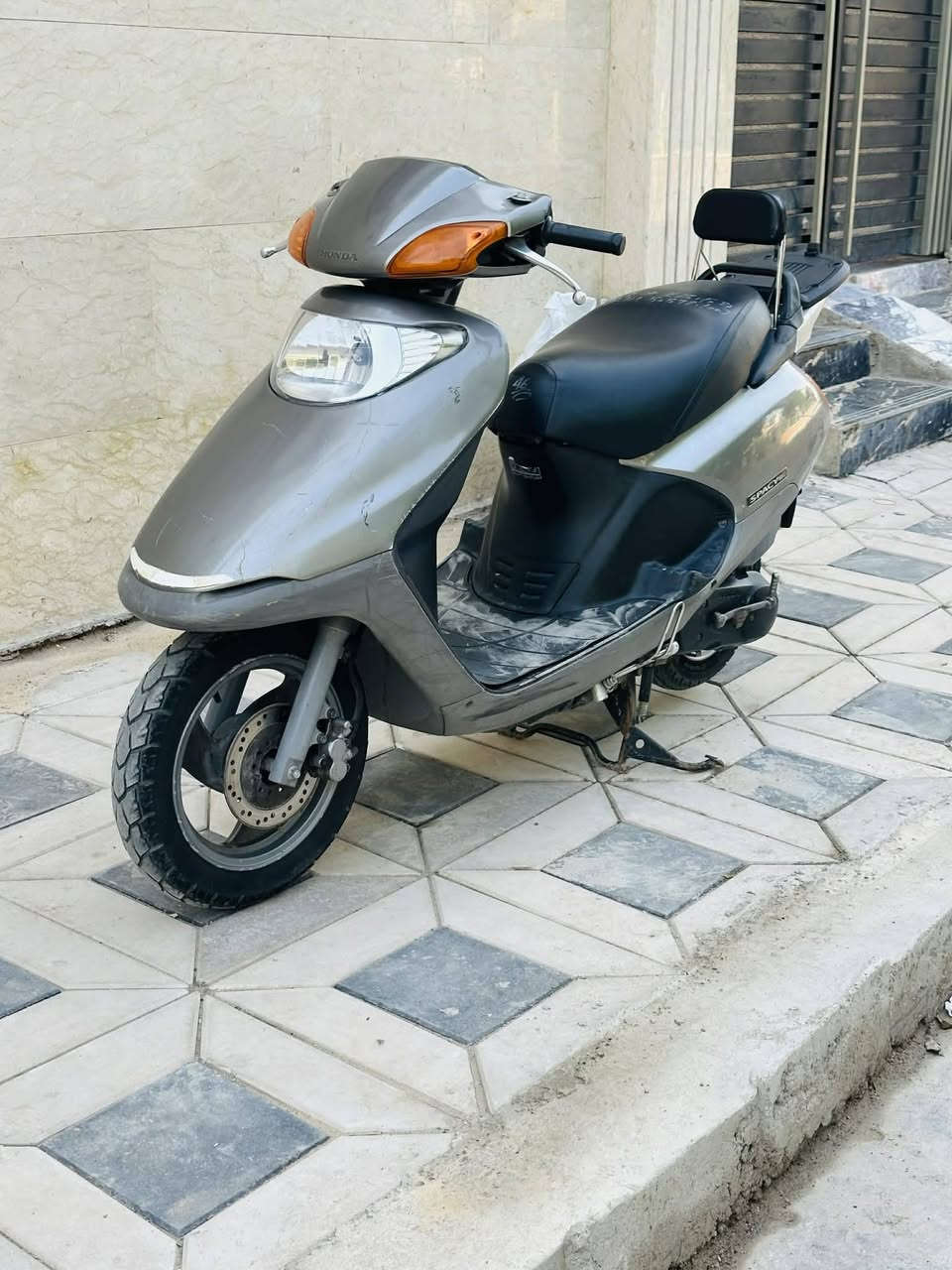 دراجه سبيسي ياباني دراجه طالعه رمبه عليه عليه ايدي دراجه دراجه غراضه كله ياباني كابريتر اصليه اخذه للمصلح وفحص هاذه رقمي هو‏‪0788 637 6188‬‏
