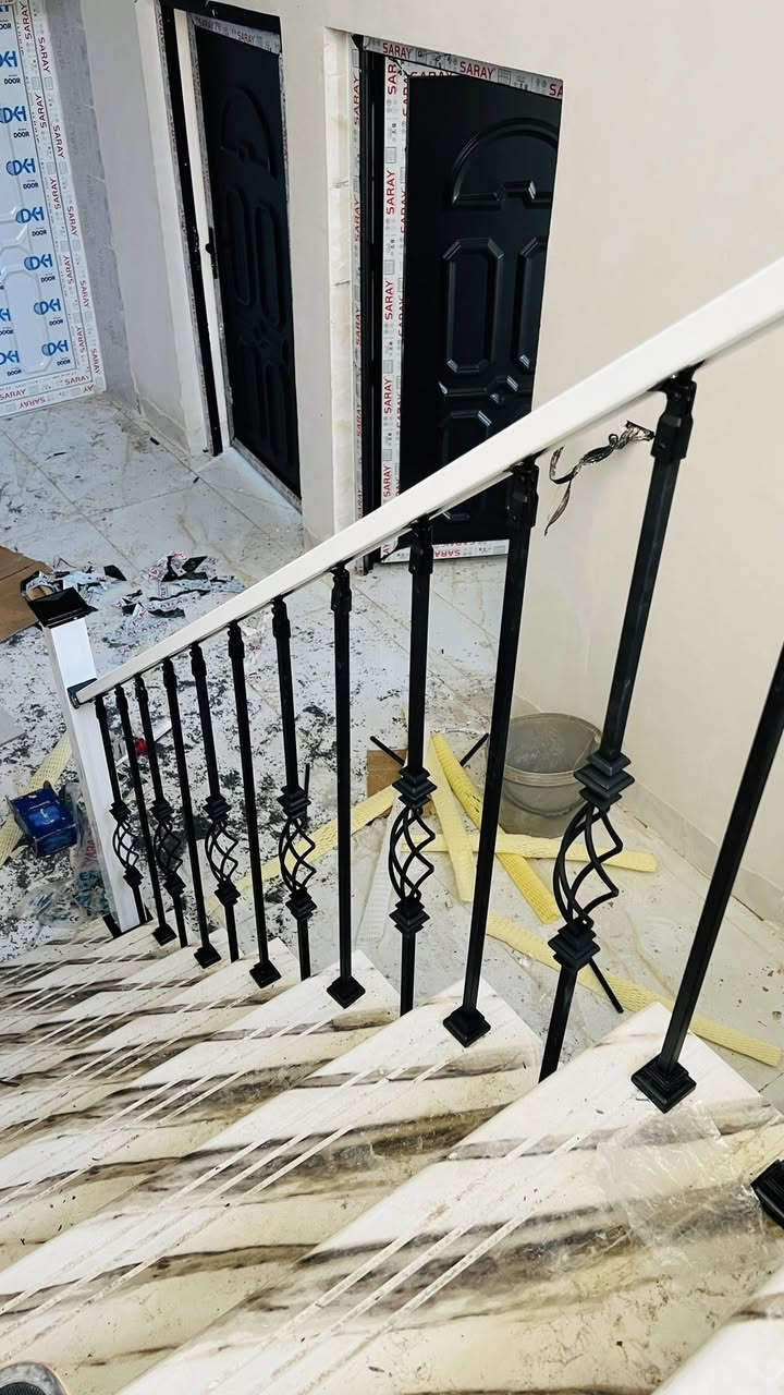 أعمالنا مستمرة ومتواصلة 😊⚒️🏠
تم إنجاز محجر درج موديل حديد قبضه ودنك المنيوم  في قضاء الحويجة /قرية لزاكة في منزل الأستاذ احمد محمد الجبوري ومبروك لأصحاب الدار🌹

متوفر لدينا كل أنواع المحجرات بكافة الألوان والأشكال 
مربع ودائري وكذلك الجام والملكي
دقة وضمان في العمل والمواد
الأسعار مناسبة جداً وتنافسية. وبنظامي القسط والنقد
شعارنا الدقة والأتقان في العمل💪

للأستفسار
*********** 
 *********** واتساب
