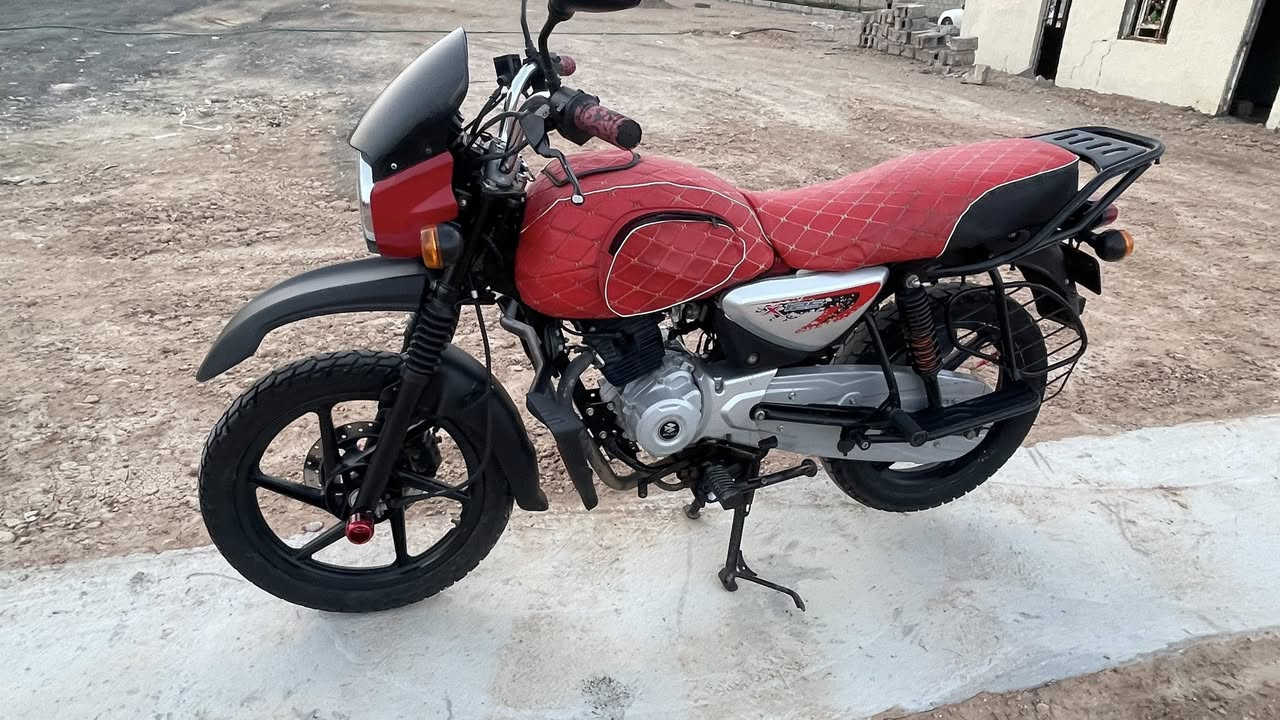 سلام عليكم بوكسر البيع مديل 23بشهر 10اوراق صولية بيهة خيط بخار كلش خفيف مكينة خرسة ماتنسمع عنواني بغداد الراشدية السعر مليون 400وبيهة مجال ***********
