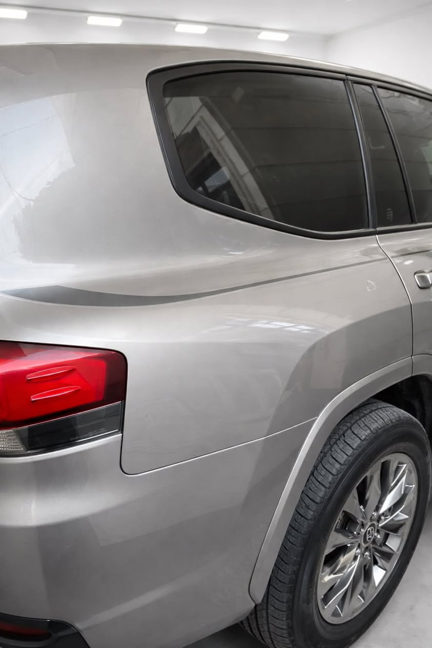 تويوتا لاندكروز
فخامة داخلية ✨
قوة على الطريق 💪
وجمال يبقى سنين
________________________

✅تيوتا لاندكروزر ساز ٢٠٢٢ تنفس طبيعي 
✅تغليف ppf كامل / السياره بحاله الوكاله 

✅لون عسلي ٣ شاشات 
✅تبريد وتدفئة بلكشنات الاماميه والخلفيه  

✅تشغيل عن بعد جميع الأبواب بصمه والمري ✅الجانبيه شفط  

✅رقم بغداد مشروع وطني باسمي تتحول باي ✅محافظه 
✅ريمونت عدد ٢.. ماشيه 63 الف 

✅العنوان __البصره __ ***********
                                          ***********   
✅اكتب تم لمعرفه السعر 💵 على الخاص 🤝
