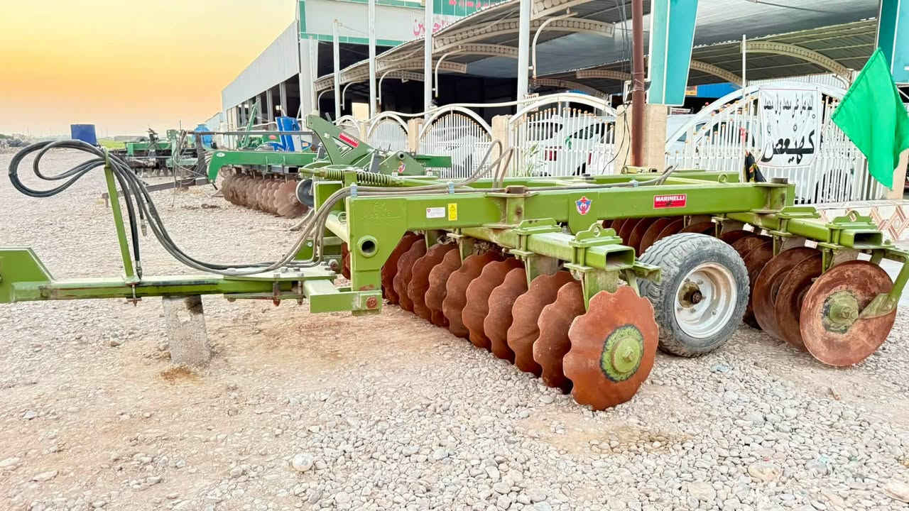 بسم الله الرحمن الرحيم
دسك 28 صاج ايطالي 
دسك 24 صاج ايطالي 
دسك 24 تركي البلير تركي باب اول 
معدلان LG درجه اولى جهاز شاشه  جي بي اس 
معرض حجي حسين 
واسط الزبيديه 
***********
***********
