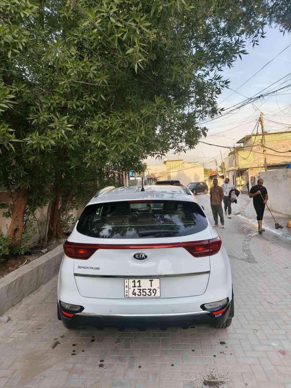 سلام عليكم سبورتج 2020 خليجي
مكينه 2000
كير مكينة حدادية تخم تاير كله جديد 
 باسمي تحويل ثاني يوم سنوية 2026
سعر 205 وبيه مجال بصيط للشراي
رقم بي واتساب ***********
