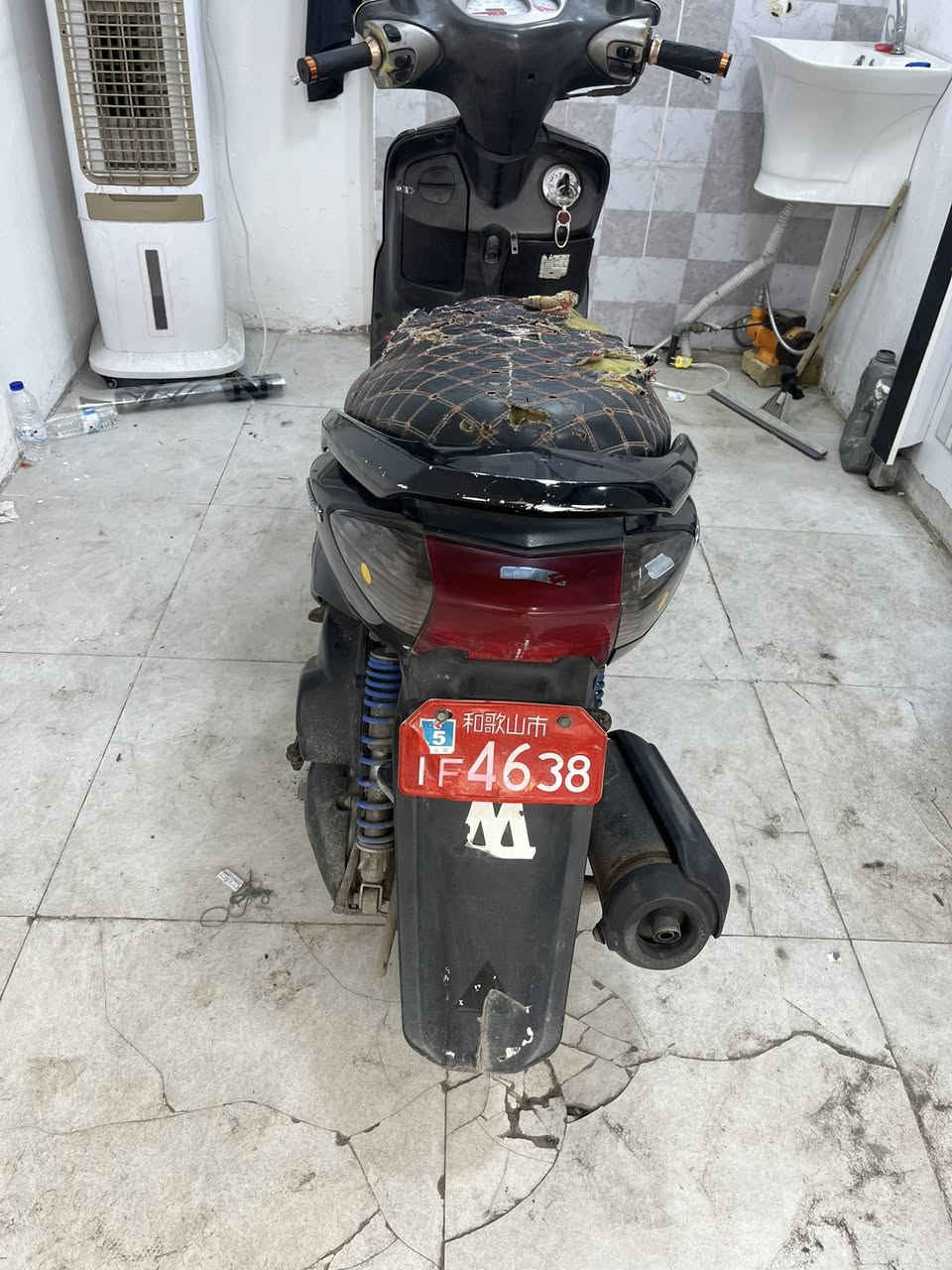 سلام عليكم دراجه سكنس للبيع دراجه مجفته دراجه نوزل     الحريه شارع زين العابدين سعر 500 : ***********
