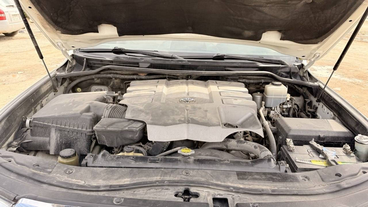 لاندکرۆزر 2013  GX.R v8
سنوی٢٠٢٨ بۆ نرخ بنوسە 8
*********** (١٧٨ڕۆییە)
٤تایەی نوێ ٨ئێڕباگ لە هەولێرە أربيل, العراق
