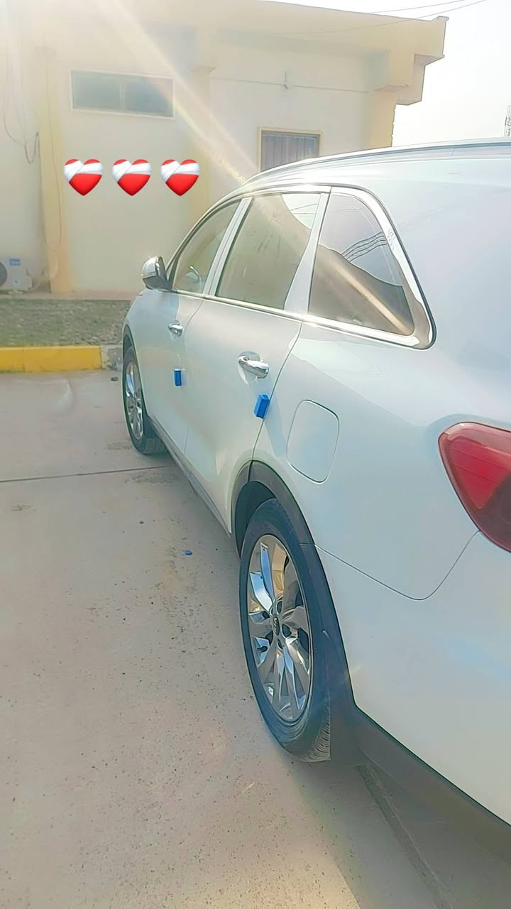 سورنتو خليجي كلين فول بانوراما بغداد موديل عشرين باسمي ماشيه 75 حقيقي، دكة جرس، فوك ال 120 محرك سته رقم مميز الاتصال ***********
