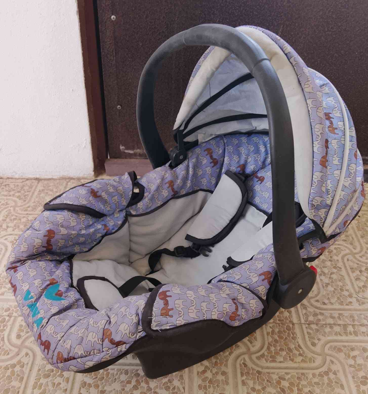 سكوتر جديد 25 ،،، كريكون طفل جديد 25


**إذا كنت صاحب هذا الإعلان وتريد حذفه لأي سبب، رجاءا أرسل رسالة إلى الدعم الفني**
