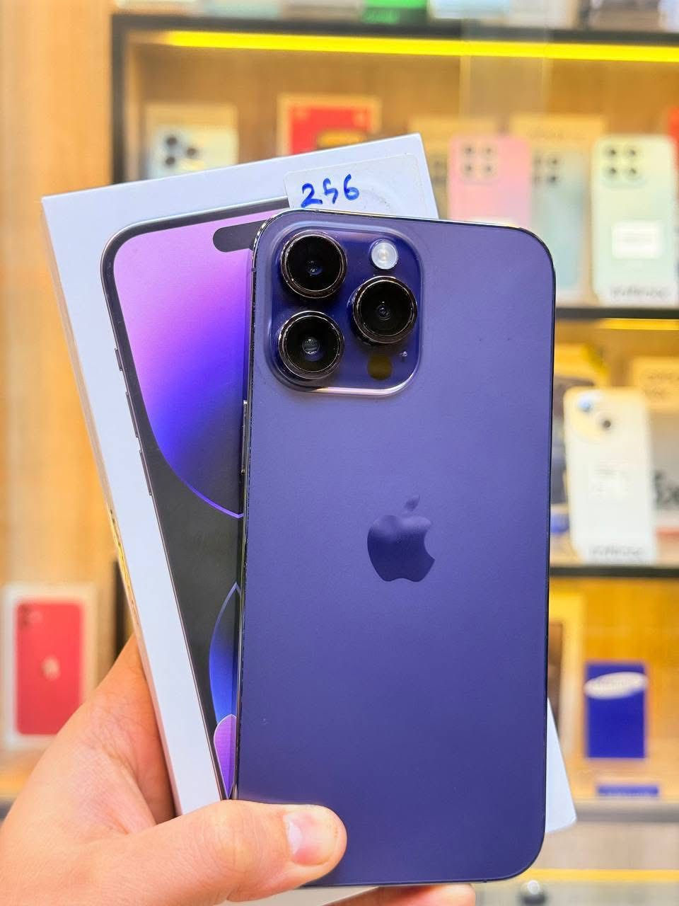 سلام عليكم ايفون 14 برو ماكس للبيع ذاكره 256 بطاريه 92 كلشي ممبدل بي وتر بروف السعر 875 للاستفسار *********** العنوان بغداد الزعفرانيه
