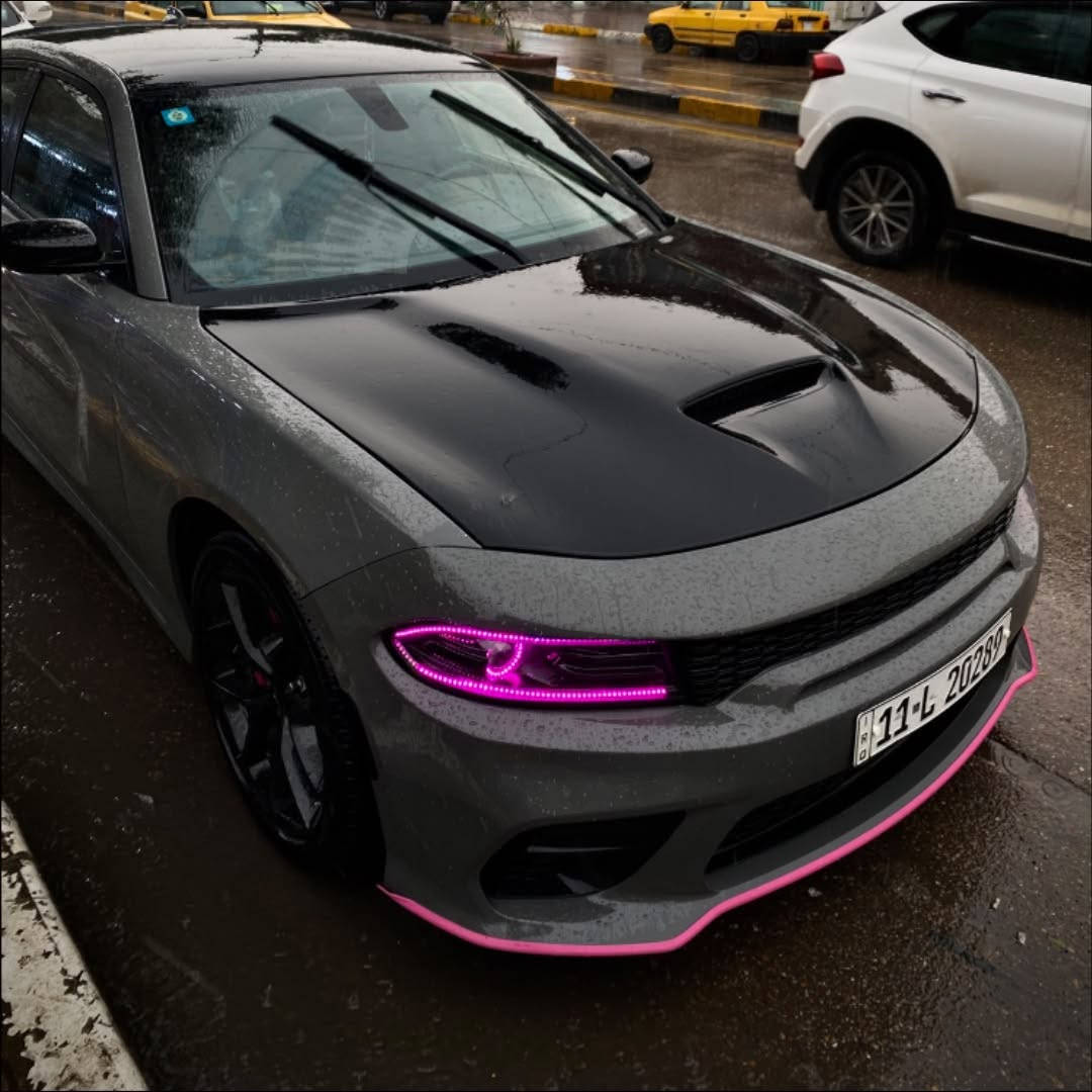 السلام عليكم… جارجر SXT محدثه SRT وايد بدي بدون نفخات موديل 2023 اصل السياره ماشيه 30 مايل يعني بعدها جديدة حادثها جاملغ خلف السياق اذا تريد صور الحادث تفضل خاص و تشلع عيوني السياره رقم بغداد سعرها بـ240 و بيها مجال للطيبين.

الشراي يتفضل على هذا الرقم ***********
