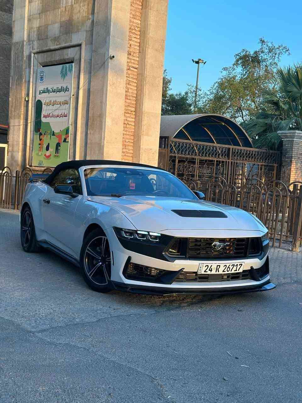 فورد ‏موستينج  2024
لون سموك 
محرك4سلندر بشاحن توربيني مزدوج 
كير 10غيارات تبديلات سريعه بطابع رياضي 
مغلفه:ppf
دركه كاربون 
لحيه دارك هورس 
كت دارك هورس بالكامل
هاند بريك كهربائي 
‏الإضافات  :
‏• دفع خلفي 
‏• شاحن لاسلكي Wireless Charger
‏• شاشة لمس بحجم 15.5 بوصة

‏• مقاعد كهرباء - مدفأة وتبريد
‏• بصمة تشغيل
‏• حساسات ركن أمامية وخلفية
‏• مانع انزلاق
‏• مثبت سرعة Cruise Control
‏• أضوية زينون 
‏• مصابيح LED أمامية وخفلية
‏• اشارات عالمري الجانبيه مع النقطه العمياء
‏• تحكم ستيرن جهتين مع قيادة ذاتيه 
‏• مري طوي كهرباء
‏• نظام ملاحة - Navigation
‏• هاند بريك كهرباء
‏• اضاءة ليد داخلية Ambient lighting
‏• 8 وسائد هوائية Airbags
‏والعديد من الاضافات
السعر٢٣
مكانها المنصور أو الكاضميه 
للاستفسار ***********
