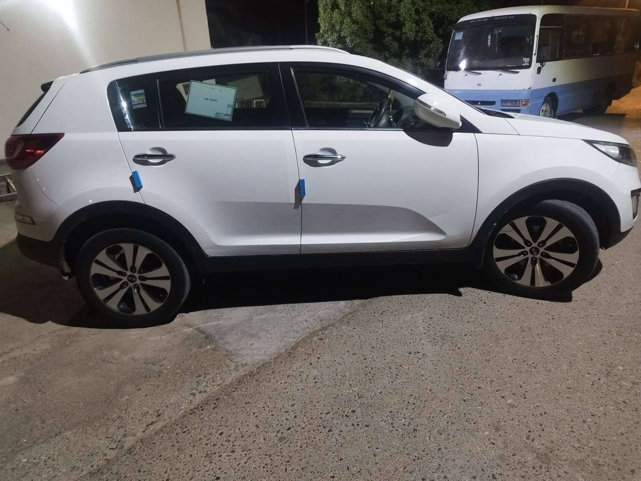 للبيع سبورتج موديل 2012 كفالة عامة فول مواصفات موجوده بغداد بيه شويه ملاحظات
***********
