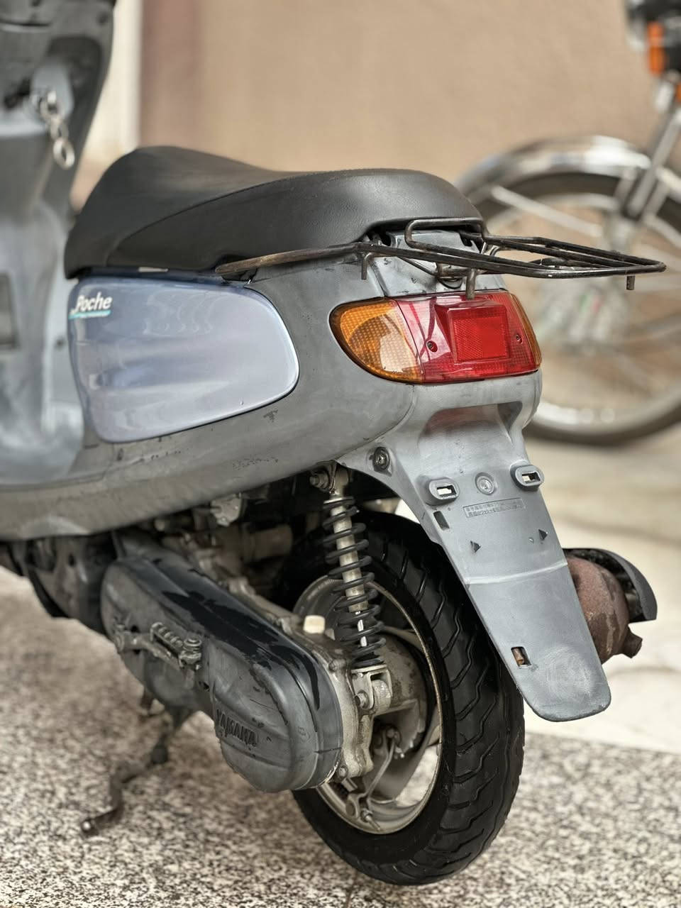 السلام عليكم دراجة منغولي جديدة جداً مال حاويه يوم 11/11  صارلها شهرين من نزلتها من الحاويه  مكفولة كفالة عامة من الفتح وكلشي موديل 2007 واحلى من الصور بهوائه تجي وتشوفها بعينك السعر 900 وبيها مجال مكاني كربلاء رقمي ***********
