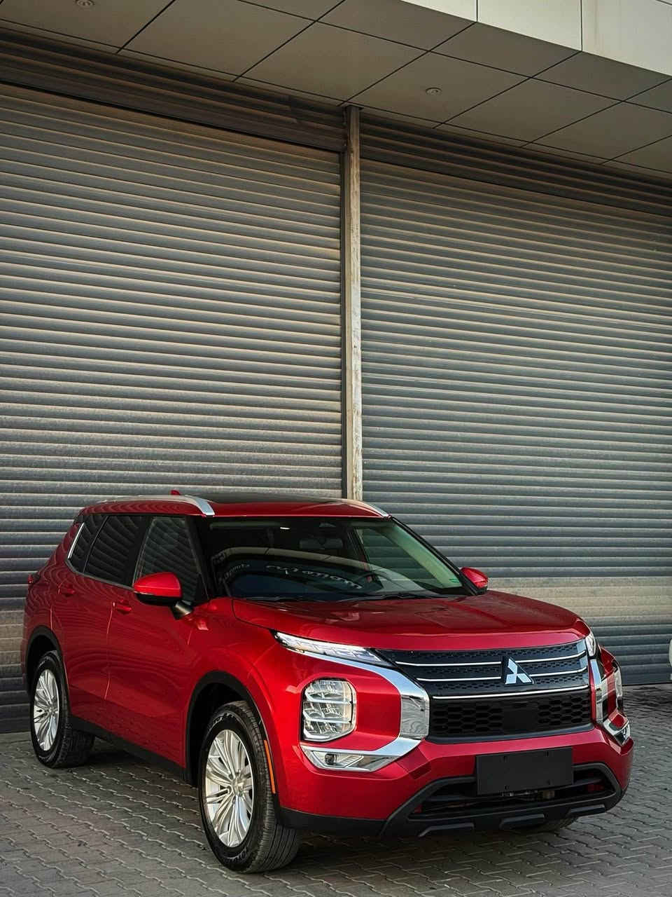 میتسوبیشی ئاوتلاندەر ٢٠٢٤ 
Se

مۆدێل: 2024

ماوەی ڕۆشتن : 19 هەزار میل

ڕەنگ: سور

بزوێنەر : 2.5L ( 4,پستۆن )

مواسەفات Se:
 (پانۆراما ، ‎دەبل ئەکسل (Awc), درگا بەسمە بەسمەی ئیشپێکردن کامێرای دواوە راداری پێش و دواوە و لاتەنیشتەکان برێک ئیمێرجنسی حەساسی دواوە‎،5 مۆدی لێخوڕین(Sport Normal Off-Road Snow Eco), ‎هاندبرێک بەسمە، ‎اوتو ستارات (𝐀𝐔𝐓𝐎 𝐒𝐓𝐀𝐑𝐓)، ‎اوتو ستوب (𝐀𝐔𝐓𝐎  𝐒𝐓𝐎𝐏)، ‎ (Abs Tcs Apple Car Play android auto)ئاوێنە ئیشارەت و کارەبایی ، تەبرید لەمس تەبرید مەرکەزی دوو کوشنی پێشەوە هیتەر سندوق کارەبایی ، لایت لیدو زینۆن و بەگ لایت لید …
مواسەفاتی تری زۆرە

ژمارە کاتیە دوو مانگی لەگەڵە بۆ ڕەقەم کردن

شوێن سلێمانی

بۆ زانیاری زیاتر :
0772 527 8629 السليمانية, العراق
