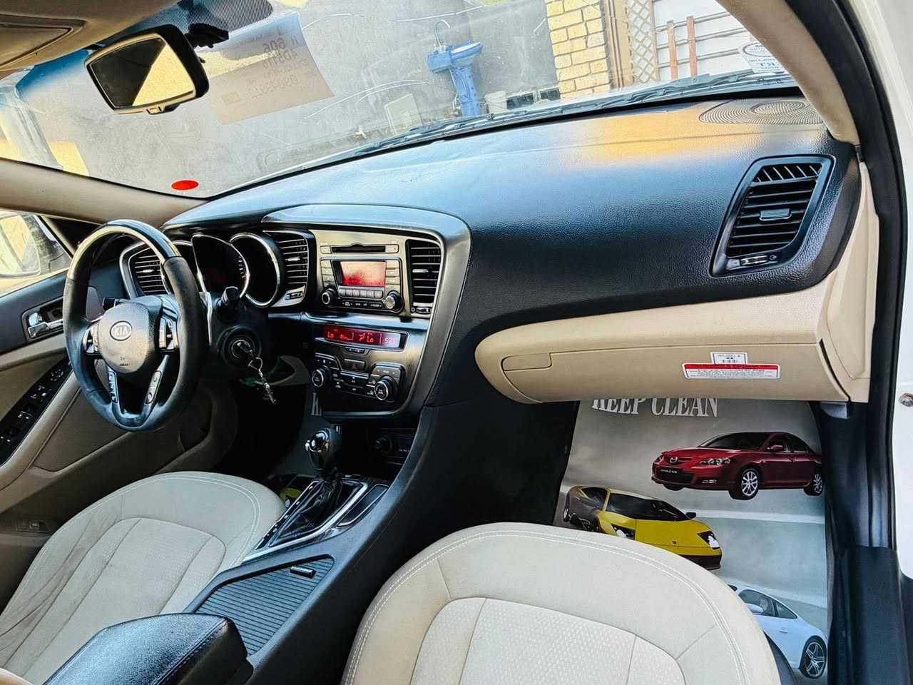 اللهم صل على محمد وال محمد
السلام عليكم كيا أوبتيما موديل 2011 
خليجي ماشيه 180 الف محرك شرط ما مفتوح تبديل جاملغ 
امامي الايمن بدون ضرر داخلي فقط الباقي مكفوله 
مواصفات شاشه كامره بلمرايه 
شفتات بلستيرن شغاله فول تحكم استيرن مرايات شفط دواخل صاج 
شاره بلمرايه حساس خلفي تبريد خلفي يدات نيكل داخل والخارج 
ويل كب كروم محرك 2000 دوش 
شرط ما مفتوح بيه برغي جاهزه من كلشي كير ومكينه وحداديه تخم تاير جديد رقم بصره دولي سنويه جديده هزه جديده سياره ترايه كلش حلو 
السعر 122 مكان السياره الناصريه 
الشراي يتصل ***********
