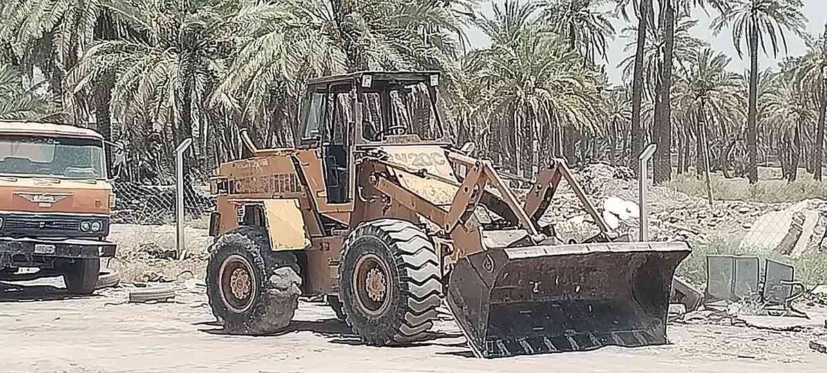 للبيع غراض تفصيخ شفل المكان بابل ناحية النيل قرب السريع رقم ***********
