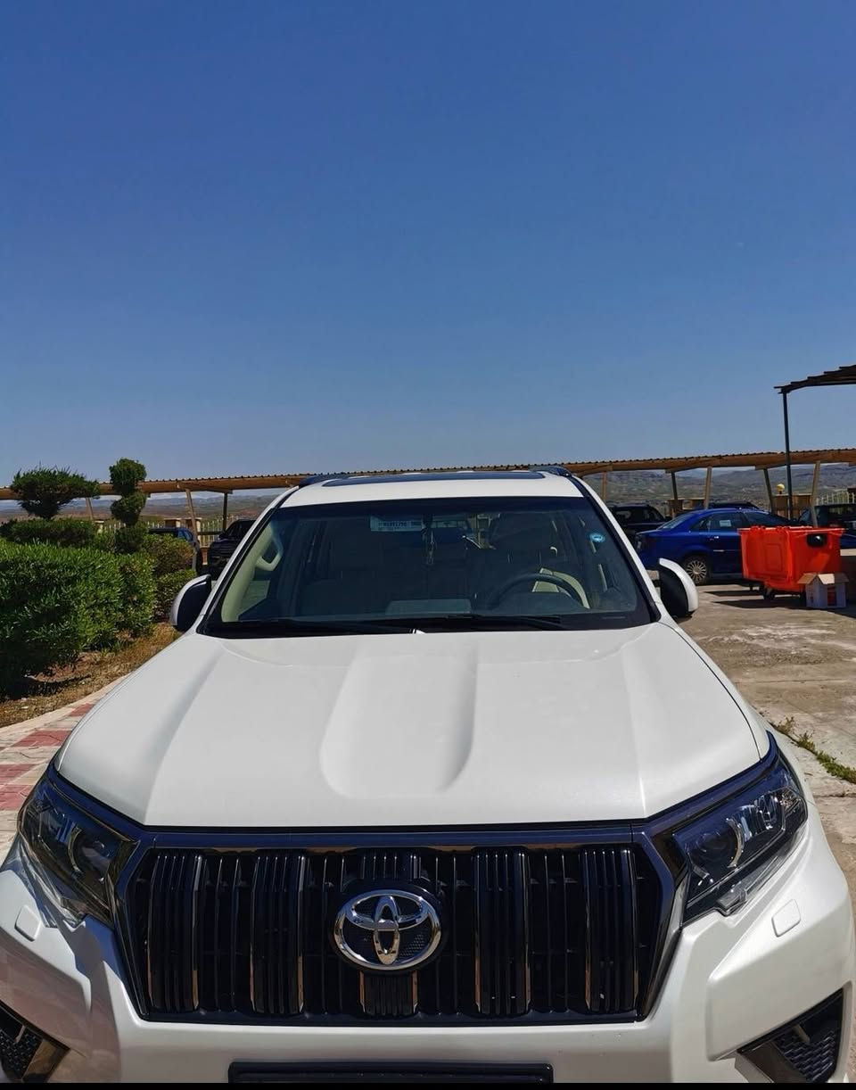 Toyota prado VX midnight
model 2021 
65000km
باب الثاني
السعر ٤٦٠ ورقة
مكفولة كفالة العامة
***********
***********
