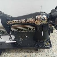 مكينة خياطة • هندية • أصلية