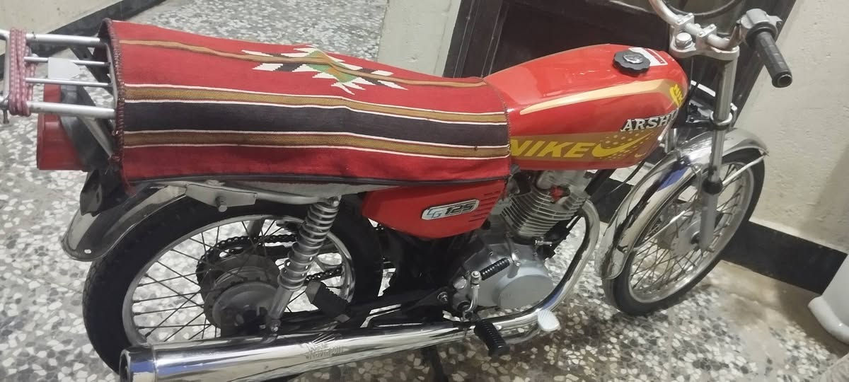 مكينه ايراني ما مفتوحه سعر ٣٥٠ قفل
***********
