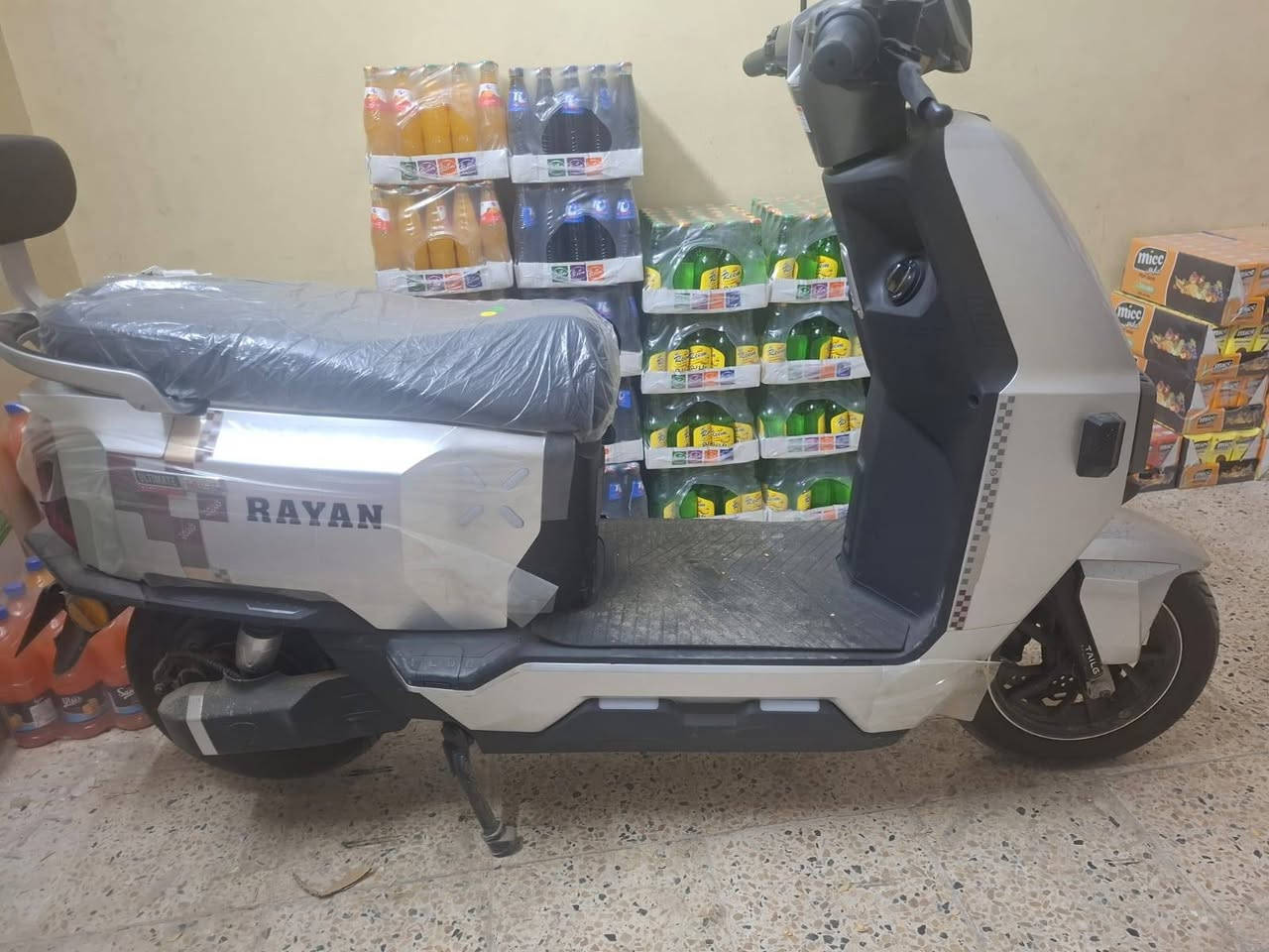 ماطور شحن الريان للبيع.
مستخدم ٥ ايام ماشي ٧١ كم فقط 
سعر ٩٠٠ الف


**إذا كنت صاحب هذا الإعلان وتريد حذفه لأي سبب، رجاءا أرسل رسالة إلى الدعم الفني**