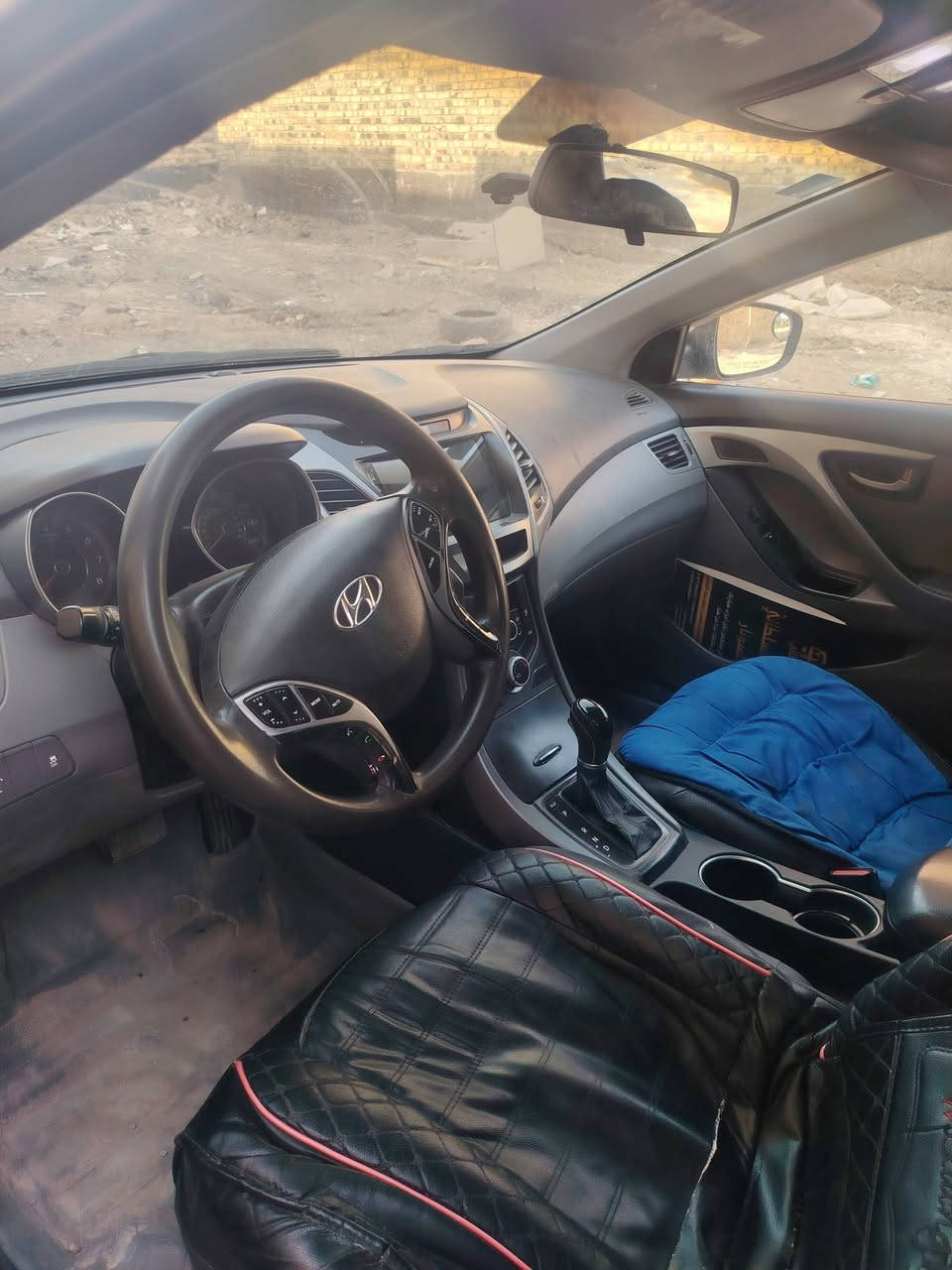 للبيع 2016 مكفوله من ضربه فقط رشات صبغ امريكيه سياره جاهزه ونظيفه وتبريد وتحكم ستيرن وكامرا تحويل ثاني يوم مكان السياره حلة شارع 80 محيزم 4 قرب الملعب الخماسي للاستفسار ***********
