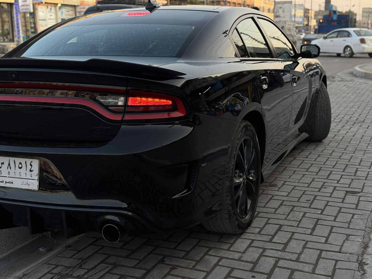 السلام عليكم 
جارجر بلاك اديش جي تي اعلى فئه بالجارجر كلها دواخل خياط فور ويل 
الموديل 2020
الرقم بغداد
اللون اسود 
ماشيه 136 الف كيلو مو ميل
السعر 185 وبيها مجال
المواصفات فول الفول 
(بصمه-فتحه-شاشه جبيره-قطعتين -الكشنات كهرباء-تدفئه تبريد كشنات والستيرن-تحكمات-الكشنات ميموري- دواخلها البوب وغيرها خياط وبعد هواي شغلات هي السياره فول اعلئ فئه وح انشرلكم صور الحادث المكان بغداد السيديه الرقم *********** بغداد, العراق
