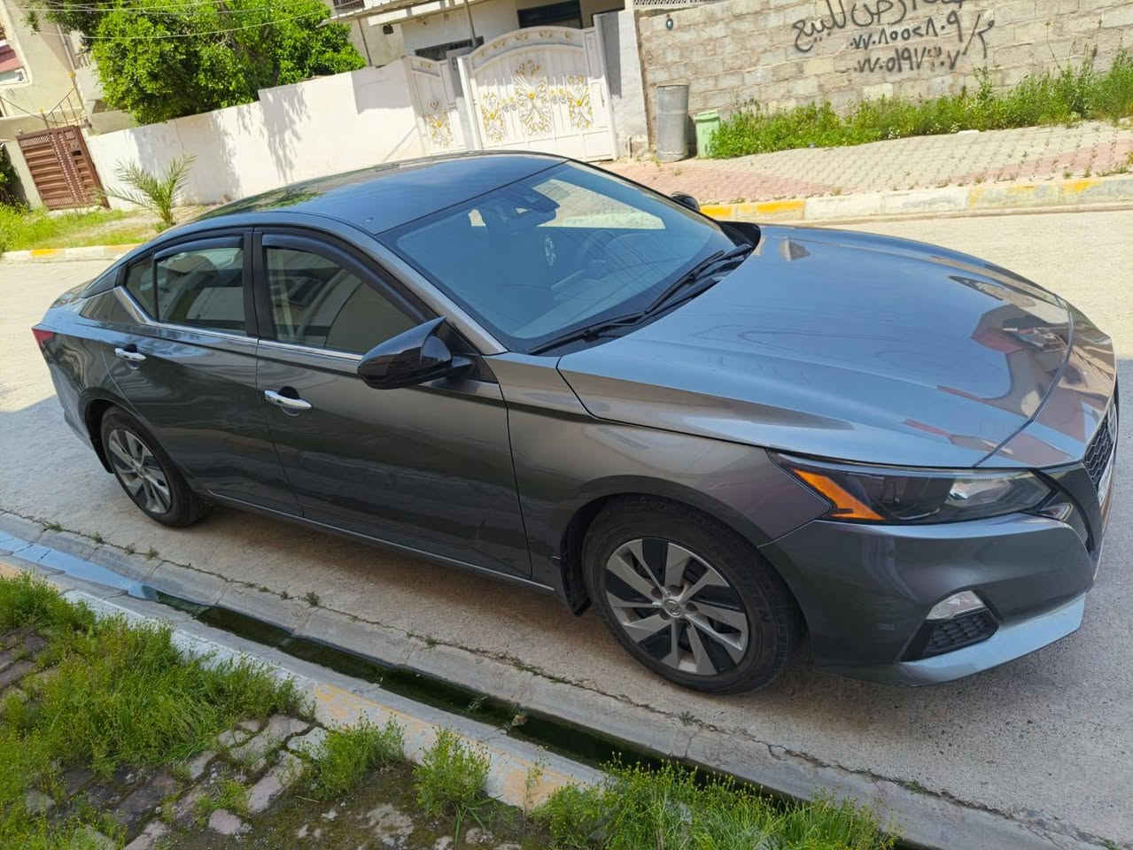 التيما موديل 22 كلين بيها بارد باجنطه بامريكا
سيارة مالت بيت ماشيه حيل قليل ٣٧ ميل
رقم شمالي سنوية لحد ٢٩ 
وكاله عامه بسمي صاحبها بكركوك
بطاقة بأنزين 
مكان سيارة كركوك 
***********
