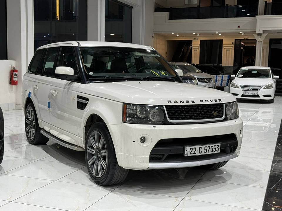 ڕەنچ ڕۆڤەر مۆدێل 2010یی فول مواسەفات بی بۆیاغ  مواسەفات حاسە شاشە تەحدید سورعە جام کارەبا کوشن جلدی قاوەیی ناو فۆڕمیکا و زۆر ستی دیکە سەیارەکە نمونەیە لە جوانی و پاکی بۆ زانیاریی زیاتر *********** أربيل, العراق
