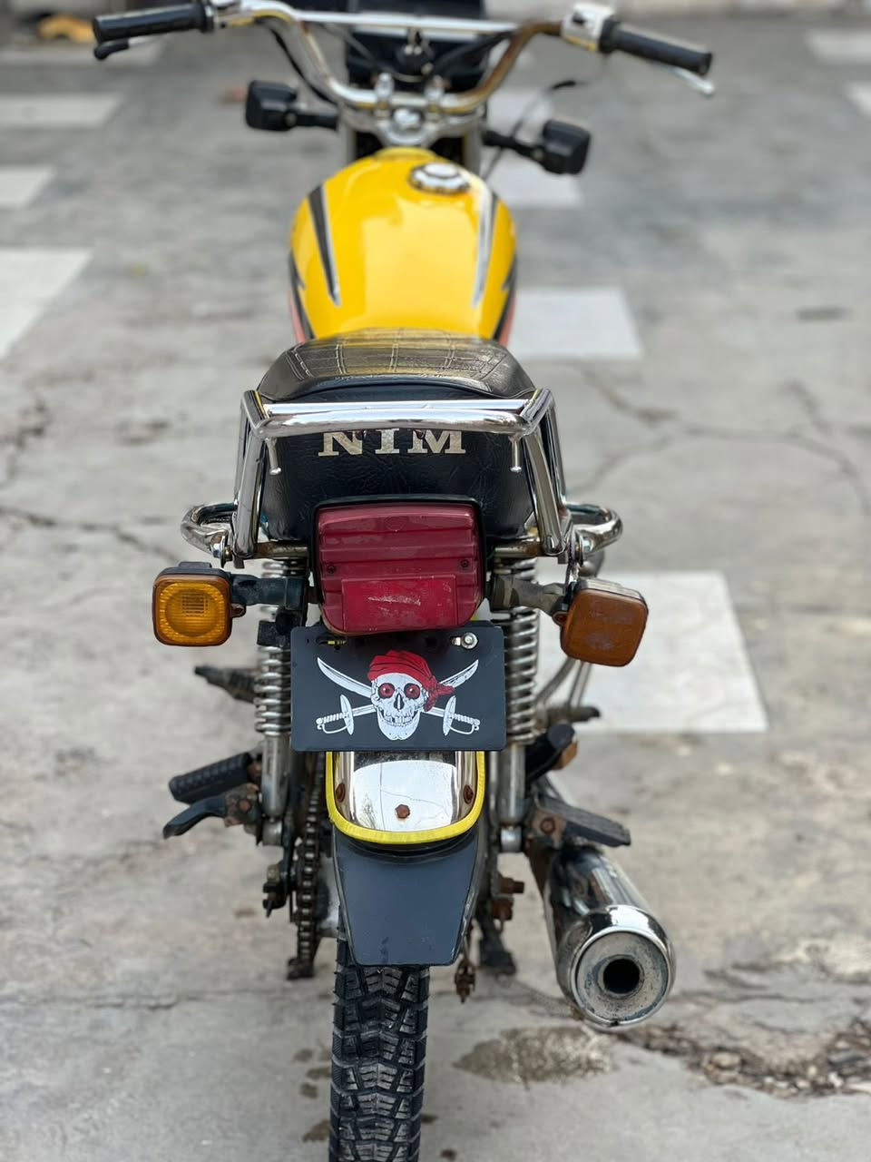 السلام عليكم دراجه تايكر للبيع الدراجه كامله من كلشي كهربائيات كلشي شغال بيهه مكاني حله بكرلي والدراجه اوراق موديل ٢١وهاذا رقمي ***********ب٥٠٠وبيه مجال للشراب
