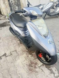 دراجة بريز للبيع سرعة ١٤٠ كاملة من كلشي كل نقص مابيها مكينة بلاديه نكر...