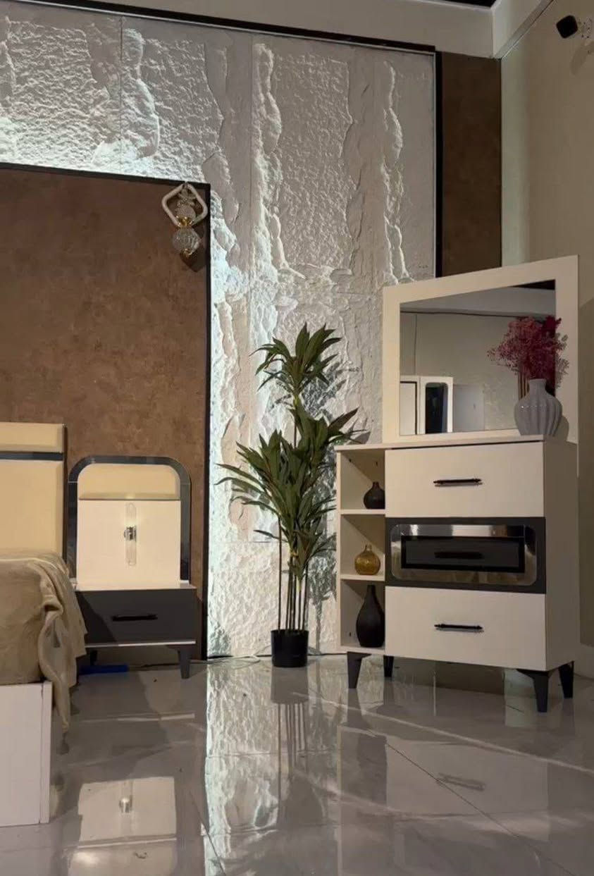 ✨ تم وصول موديل جيهان ✨
🛏️ يتكون من 5 قطع
🛋️ سرير مخزن
💡 إضاءة بالكومديات
🎨 تقاطيع مختلفة
💄 ميز تواليت مميز
💰 السعر: 850 ألف مع التوصيل مجاناً + الشد
🏢 تصعيد كل طابق: 10 ألف
📌 ملاحظة: الشد مرفق مع التوصيل


**إذا كنت صاحب هذا الإعلان وتريد حذفه لأي سبب، رجاءا أرسل رسالة إلى الدعم الفني**