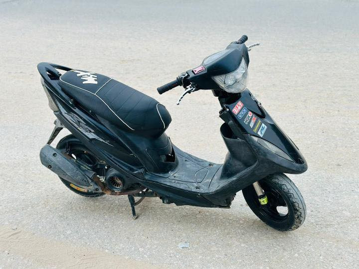 للبيع ماكس ياباني مختم. بلاديه 49 كهربائيات. كله شغال. شلعه معدل كامله. مكينته. بلاديه سعرها 600 بيه مجال 
شراي ينتصل ‭0771 937 5786‬
