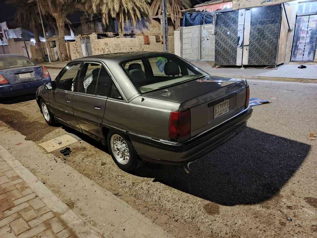 للبيع اوبل رقم انبار محرك 2000بلادي موديل 91 السعر ٣٥وبيها مجال السياره جاهزه مكاني الرمادي ***********
