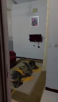 شقه طابق ثاني مؤثث للايجار عوائل فقط السعر ٤٥٠الف مع السحب الموقع الدو...