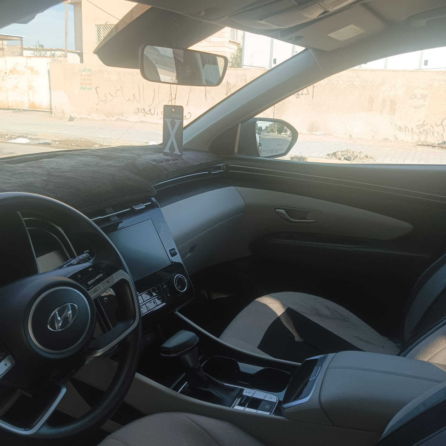 توسان 2024 نص فول ماشية 16 رقم بغداد بسمي حادثها شبر طخة في الباب الخلفي السيارة جديدة مكاني بغداد تحويل مباشر رقم الجديد بيع سريع السعر 180$ رقمي ***********
