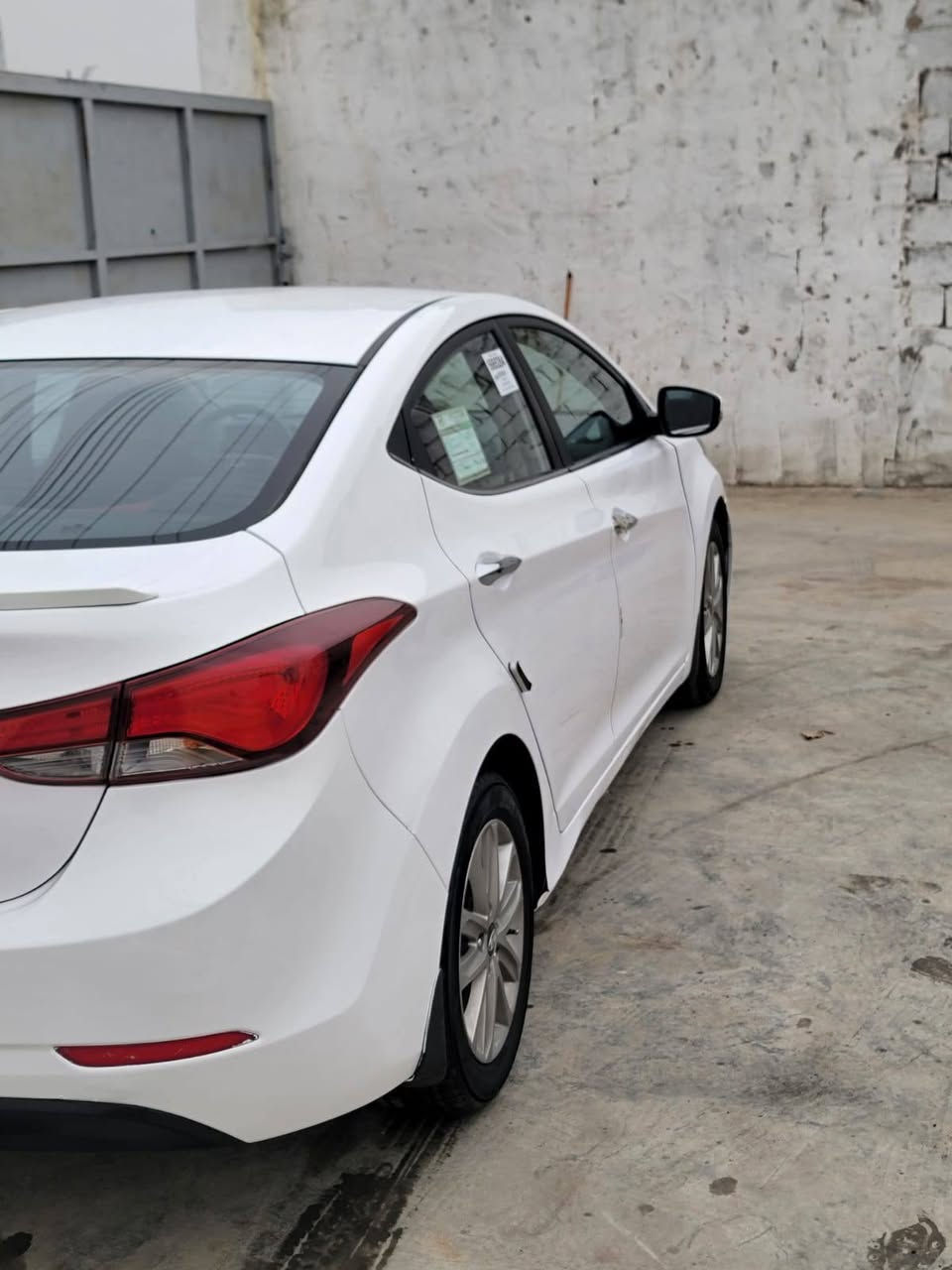 النترا خليجي موديل 2014 شكل 2016
نص فول 
اشاير بالمري
تخم تاير جديد باتري جديد
السونار كما موضح بالصورة 
مكاني بغداد 
 السعر 123 وبي مجال
***********
