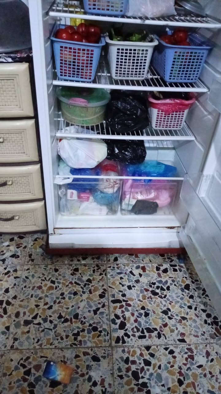 كنتور وبوفيه ١٧٥ مع توصيل بغداد ثلاجه كبيره فول تجميد ٢٠٠ شراي يراسلني واتساب ام رحمه لو بغداد ***********
