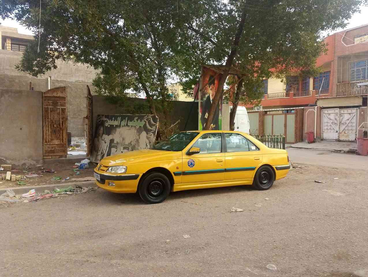 السلام عليكم اخوان بيجو بارص 15
كير ومحرك ناعمات 
مكفوله من الضربه والتبديل 
بيه صبغ جاملاغ خلفي بدون دواخل 
ومعمره خياسات فقط
تتفه تبريد 
صدر امامي خلفي جديد 
غرفه جديده 
شاشه اندرويد 
تخم سماعات 
كامره خلفيه
تخم تاير 
رقم بغداد الدولي 
بسمي 
كهربائيات من الدعاميه للدعاميه
اخوان مو تخابرني تكلي شبيها ذاكر كل التفاصيل 
مكان السياره بغداد الشعب
الشراي يتصل وبخدمته بي وات ساب 
*********** السعر مناسب لان محتاج
ما ذكرت السعر من وره اصحاب  النفوس الضعيفة
يكسرون بحلال العالم السياره متعوب عليه ومال جناي
