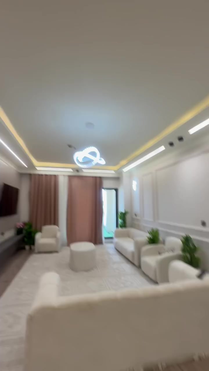 للبيع 

.شقة استثماريه موجره ٧٥٠$
مقدم ٤شهور 3000$

.مؤثث 

.مكانها اربيل 
مجمع واو تاورز 
تبعد 2 دقيقة عن امباير 
و4 دقايق عن المطار 

.غرفة 2
.صالة
.مطبخ 
.حمام 1 
.طابق 2 
.مساحه "170م
.واجه خارجي 

للأستفسار اكثر التواصل واتس اب 
:***********
:***********
