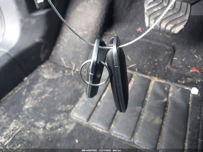 ‏🚗 2025 Nissan rogue 
📅 مزاد: 9 / 1 / 2026
رقم اللوت: 43927062
🛠️ ضرر امامي
‏⚙️ 1.5L • 3 سلندر • دفع ‏ ‏كلي 
📏   24,211 ميل
💎 مزاودة حضوري أو أونلاين
📦 شحن بحري مضمون
🏢 4 فروع داخل العراق
بغداد • كربلاء • الديوانية • العمارة
📲 واتساب: *********** | ***********
✨ انضم إلى كروب الواتساب لمزيد من السيارات الحصرية
‏🔗 https://chat.whatsapp.com/CHchp4i8IM0GCMY7soZfir
⏰ 4 عصراً – 12 ليلاً
🚫 السبت والأحد عطلة المزاد
